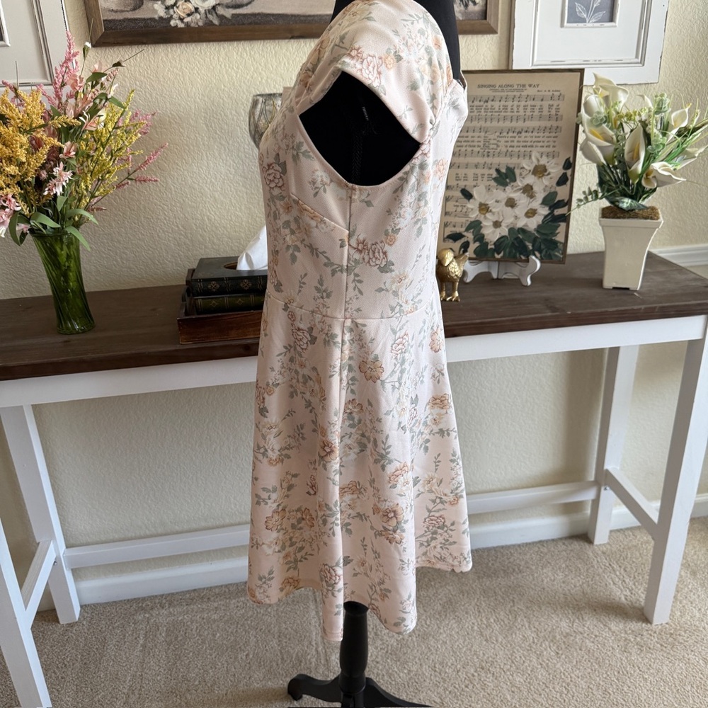 Soft Pink Floral Mini Knee Length Dress Large Romantic Cottage Feminine Coquette - Picture 5 of 11